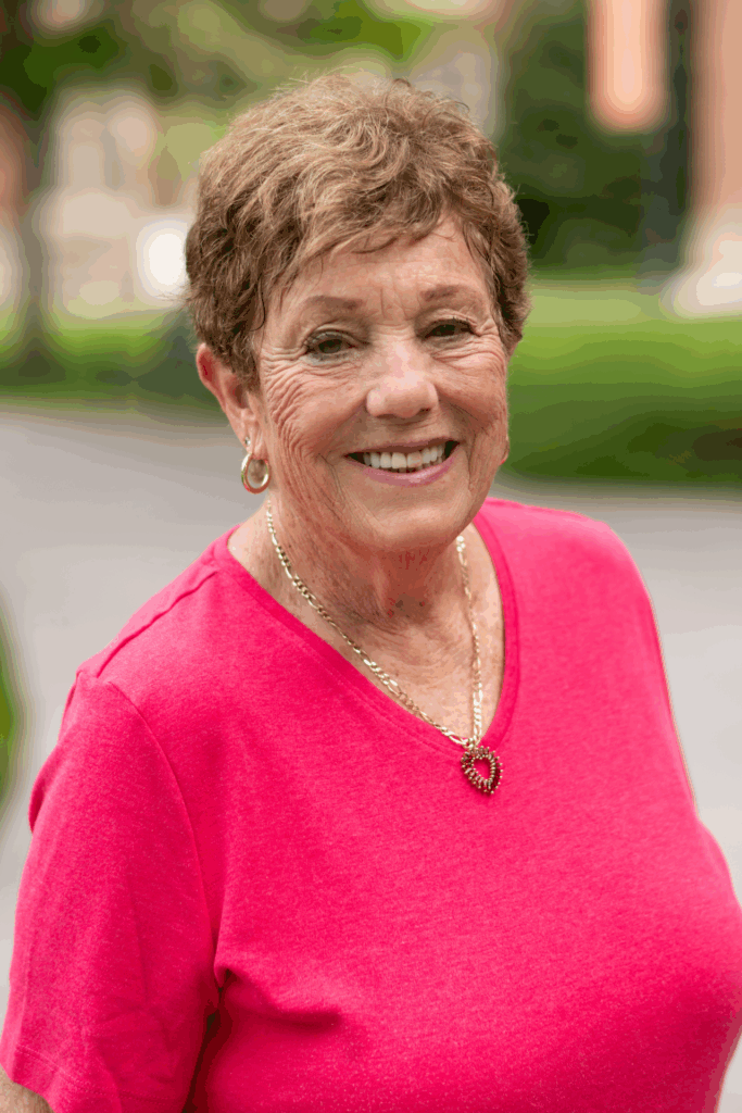 Headshot of Maureen Groer