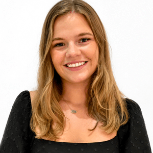 Casey Nicholson headshot